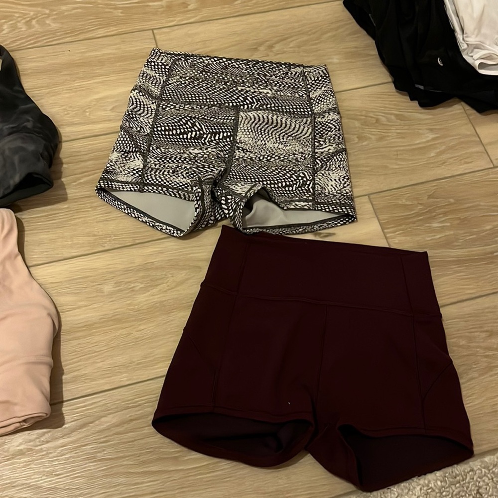 Lululemon in movement shorts size 4